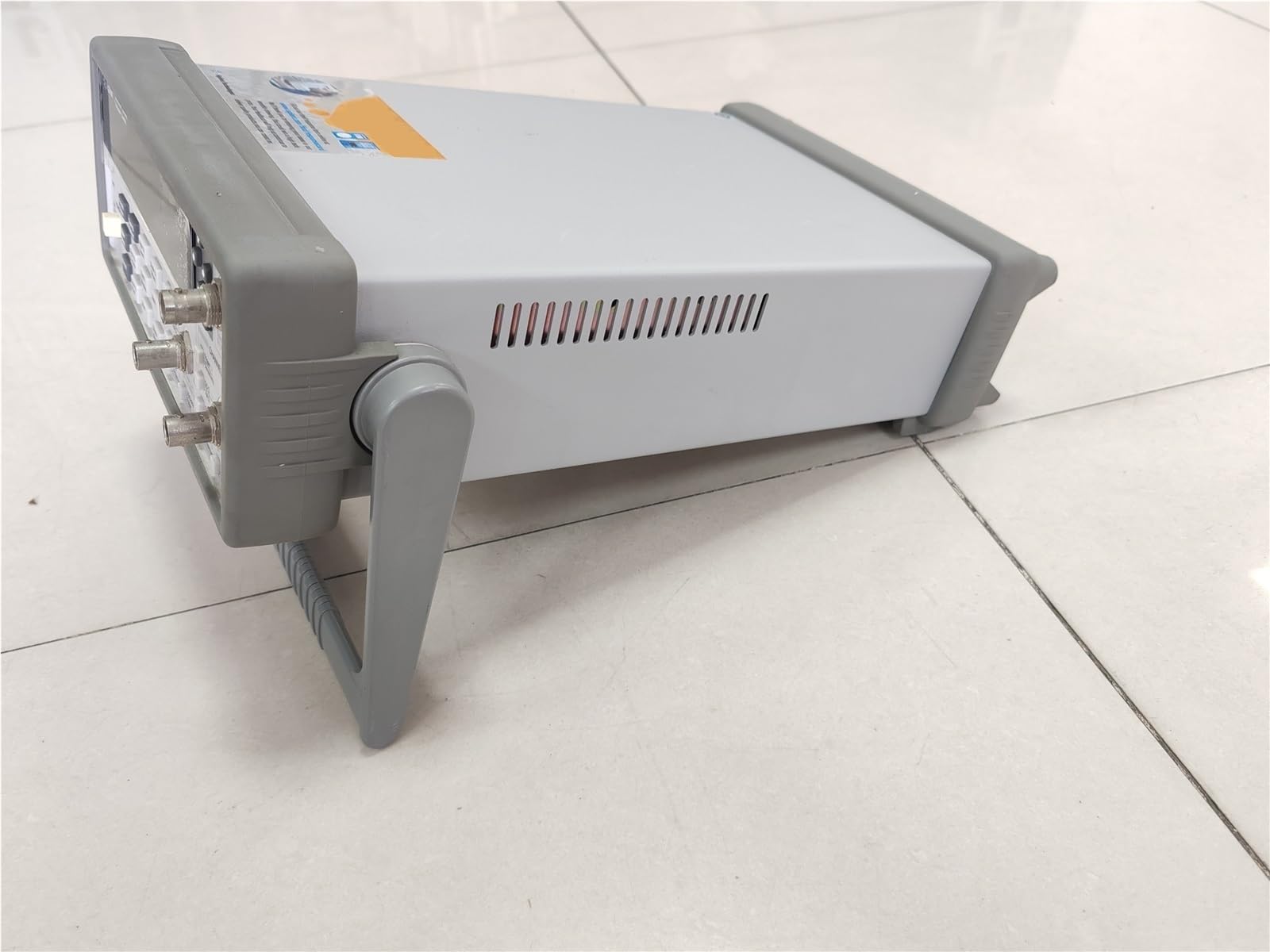 Frequenzzähler/Timer, Bereich 225 MHz–12,4 GHz, 12-stellige Auflösung, 150 ps Zeitintervallauflösung for Labor und Tests