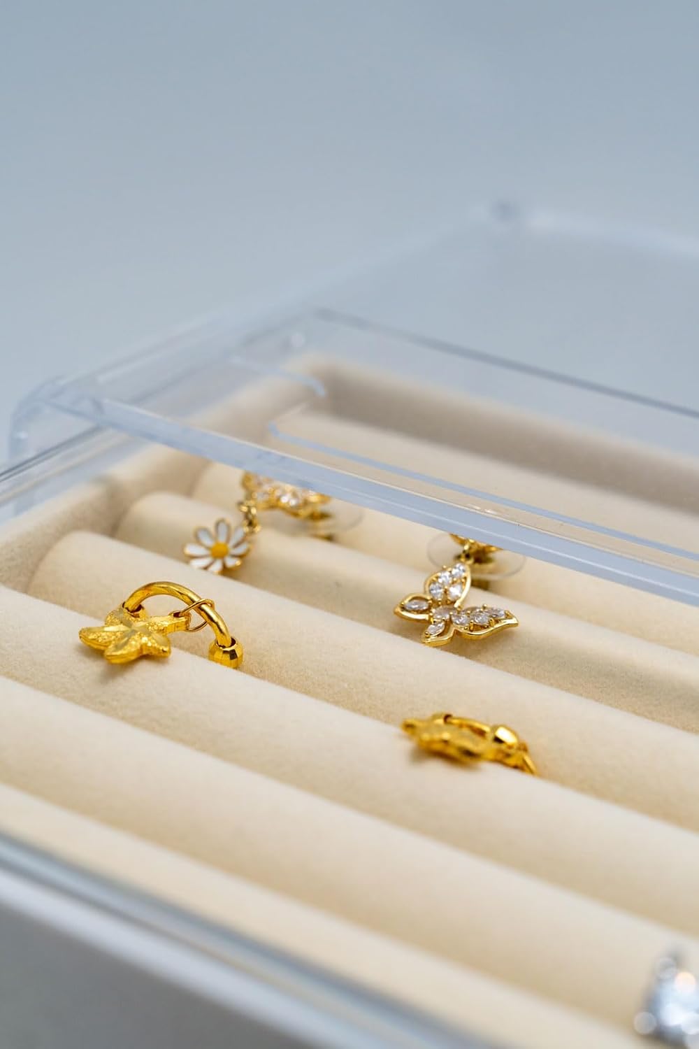 Clear Acrylic Jewelry Organizer with 5 Drawers, Acrylic Jewelry Box with Velvet Trays for Women, Transparent Earrings Display Holder for Storing Necklaces Earrings Rings, Beige - Image 4