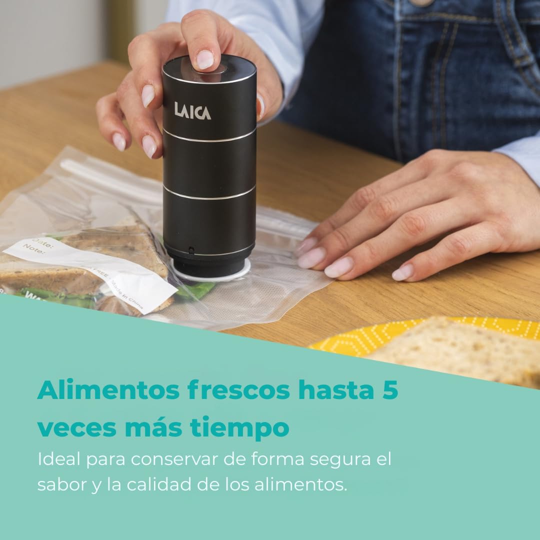 LAICA Mini bomba de vacío recargable - 10 bolsas reutilizables incluidas - Ideal para conservar alimentos hasta 5 veces más tiempo - Ahorra espacio, práctica y portátil | Portátil, batería de larga duración, conserva hasta 5 veces más tiempo, compatible c