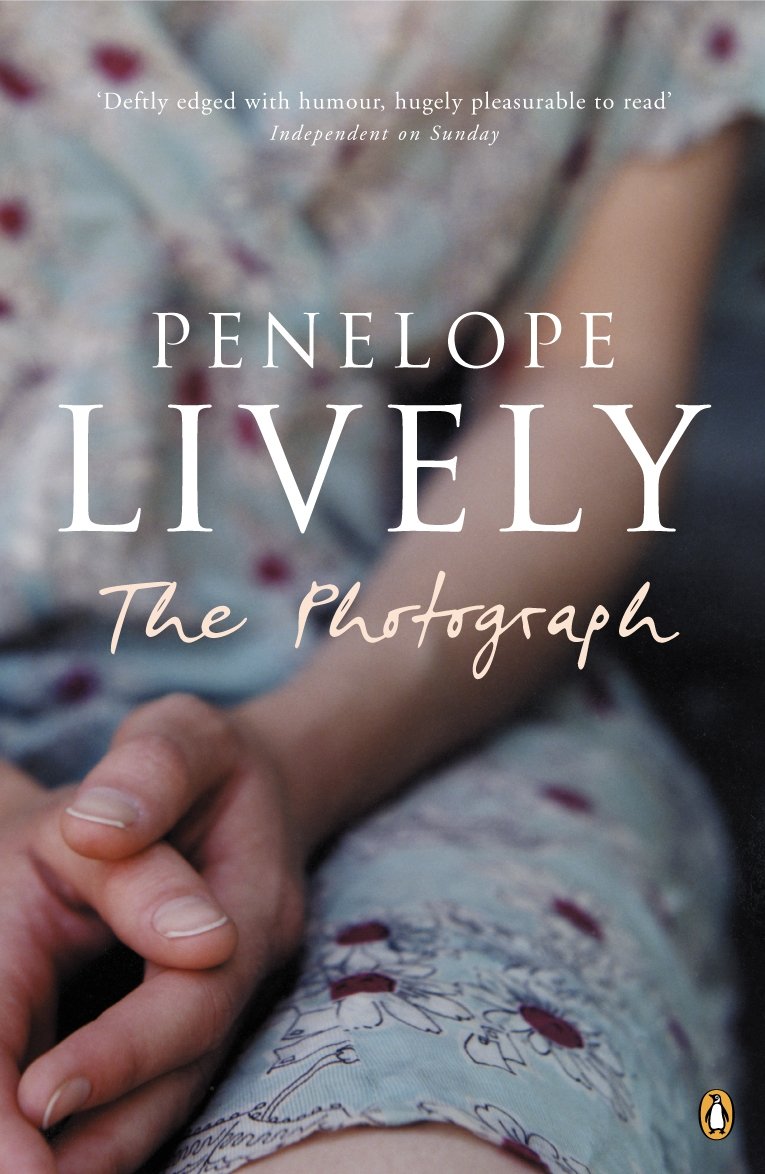 The Photograph by Penelope Lively (Paperback, 2004)