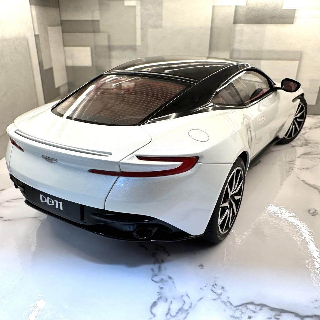 Amazon.co.jp: 1/18 オートアート アストンマーチン DB11 メタリック
