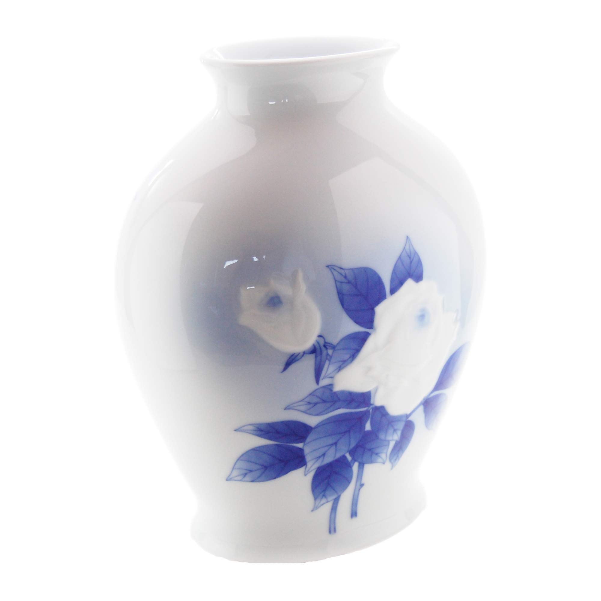 Amazon.co.jp: 香蘭社 花瓶 染付陽刻薔薇 ホワイト 27cm 674-NW91 個