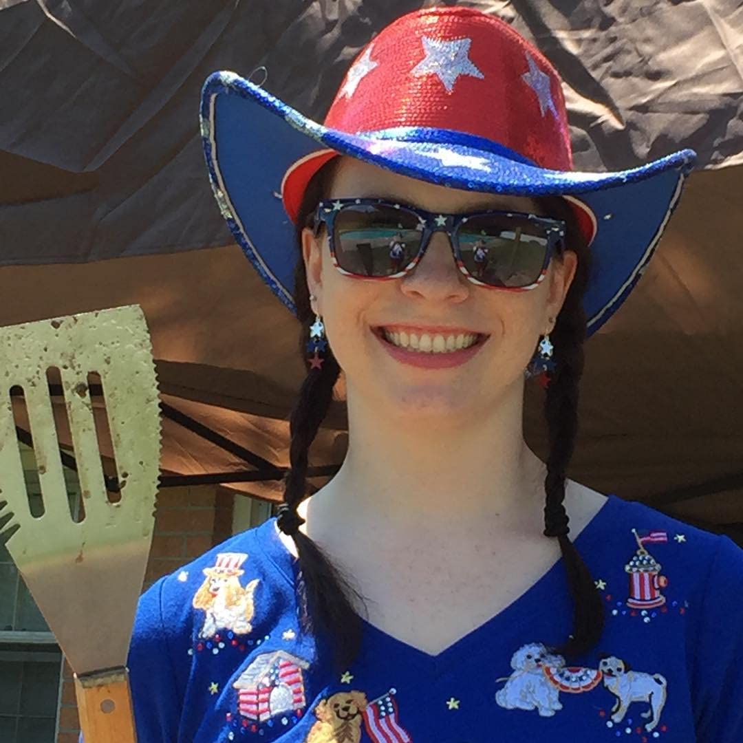 QYVEWY 4 Pairs American Flag Sunglasses Bulk for Men Women UV400 Protection Classic Patriot (4Mix)