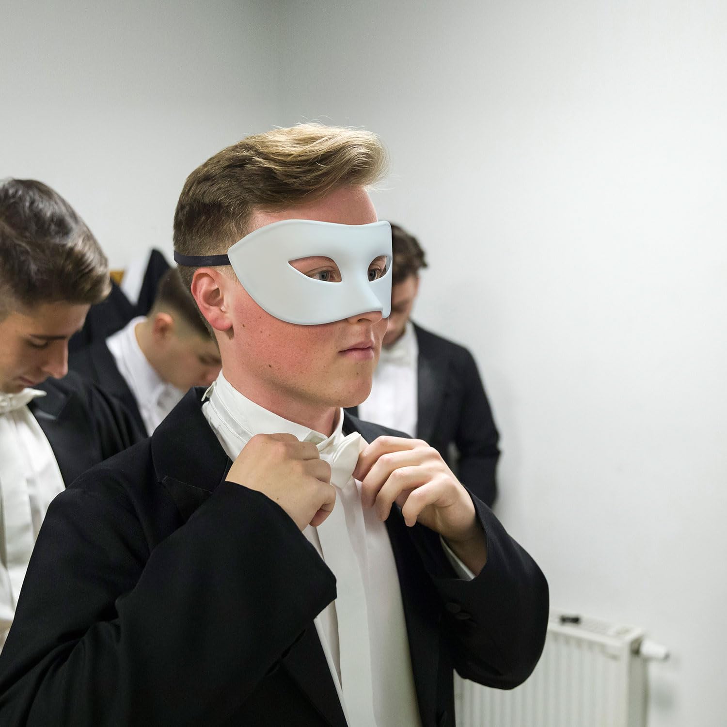 Men's Masquerade Mask Half Face Mask for Ball Proms and Halloween - Image 3