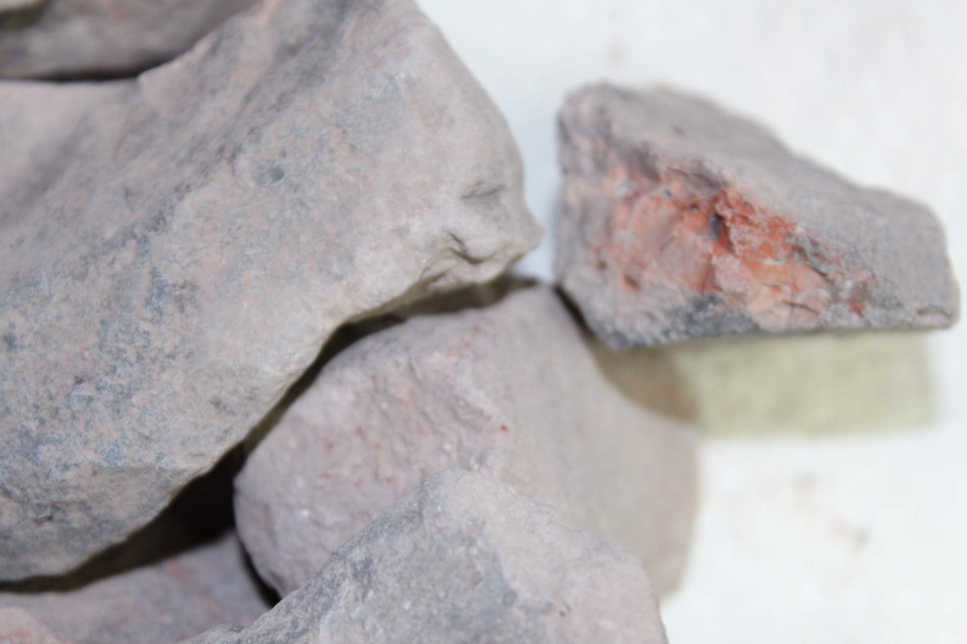 Red Nakumatt Clay - Natural Clay Chunks 100 gm