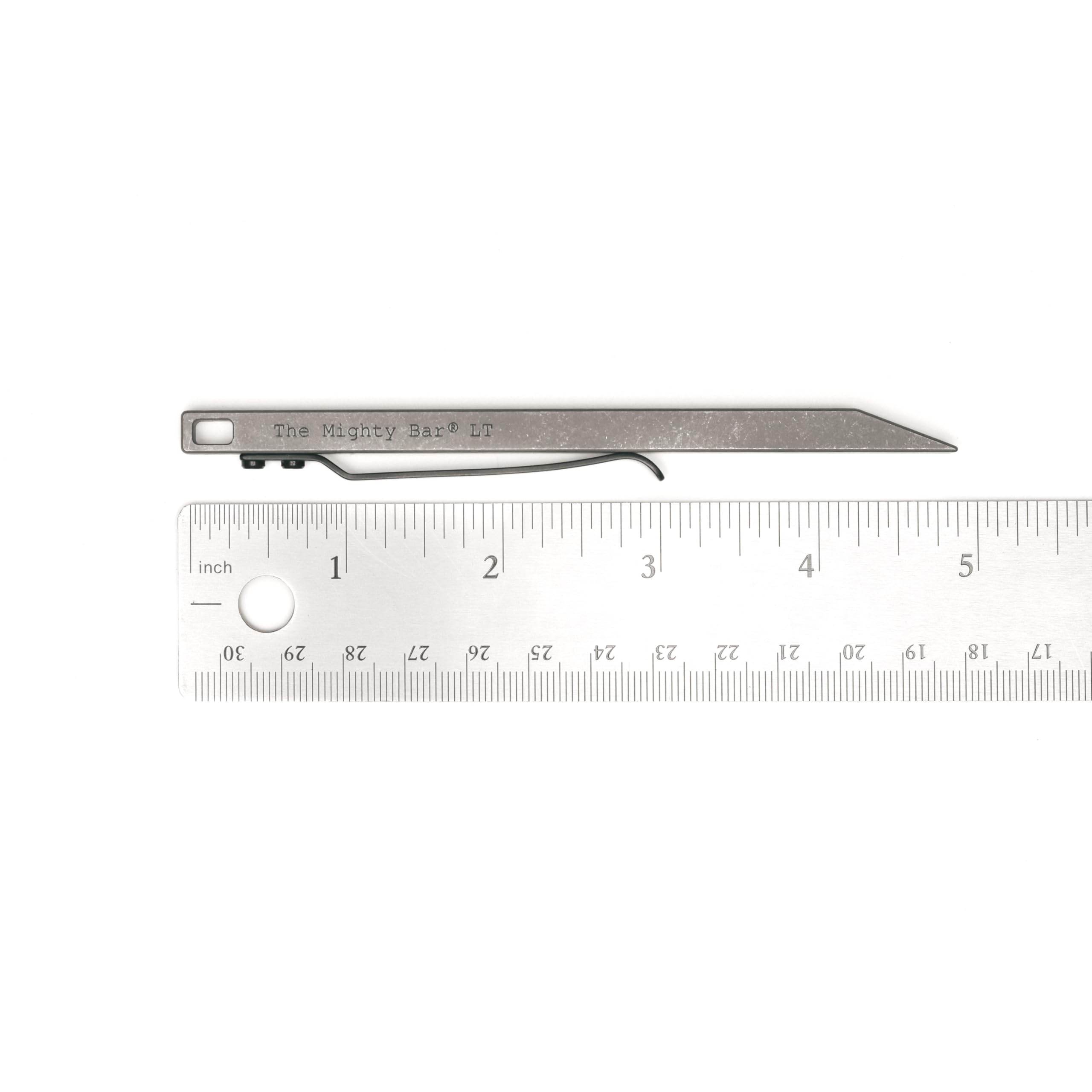 The Mighty Bar LT, Long Titanium Edition Pry Bar Tool, kieszonkowy klips ze stali nierdzewnej do EDC wyprodukowany przez Gear Spool