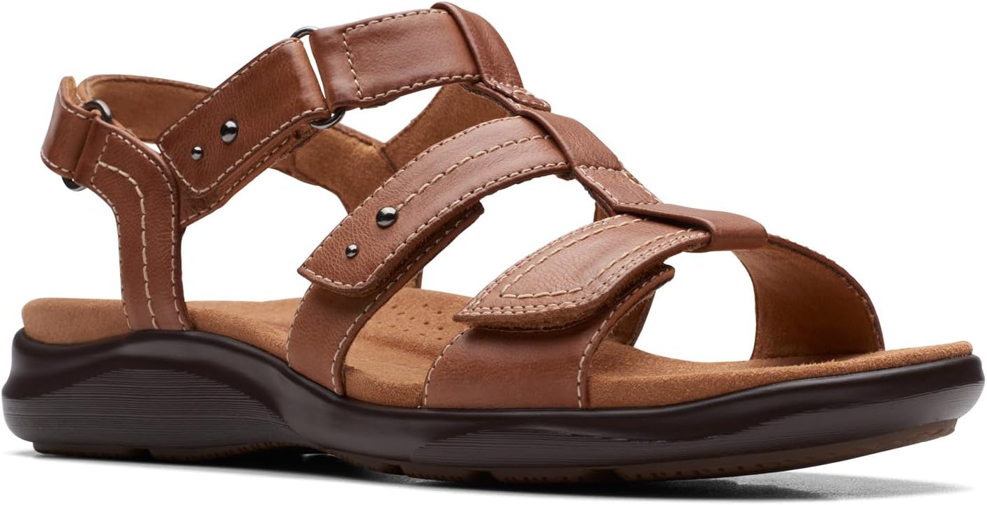 CLARKS Women's Kitly Step