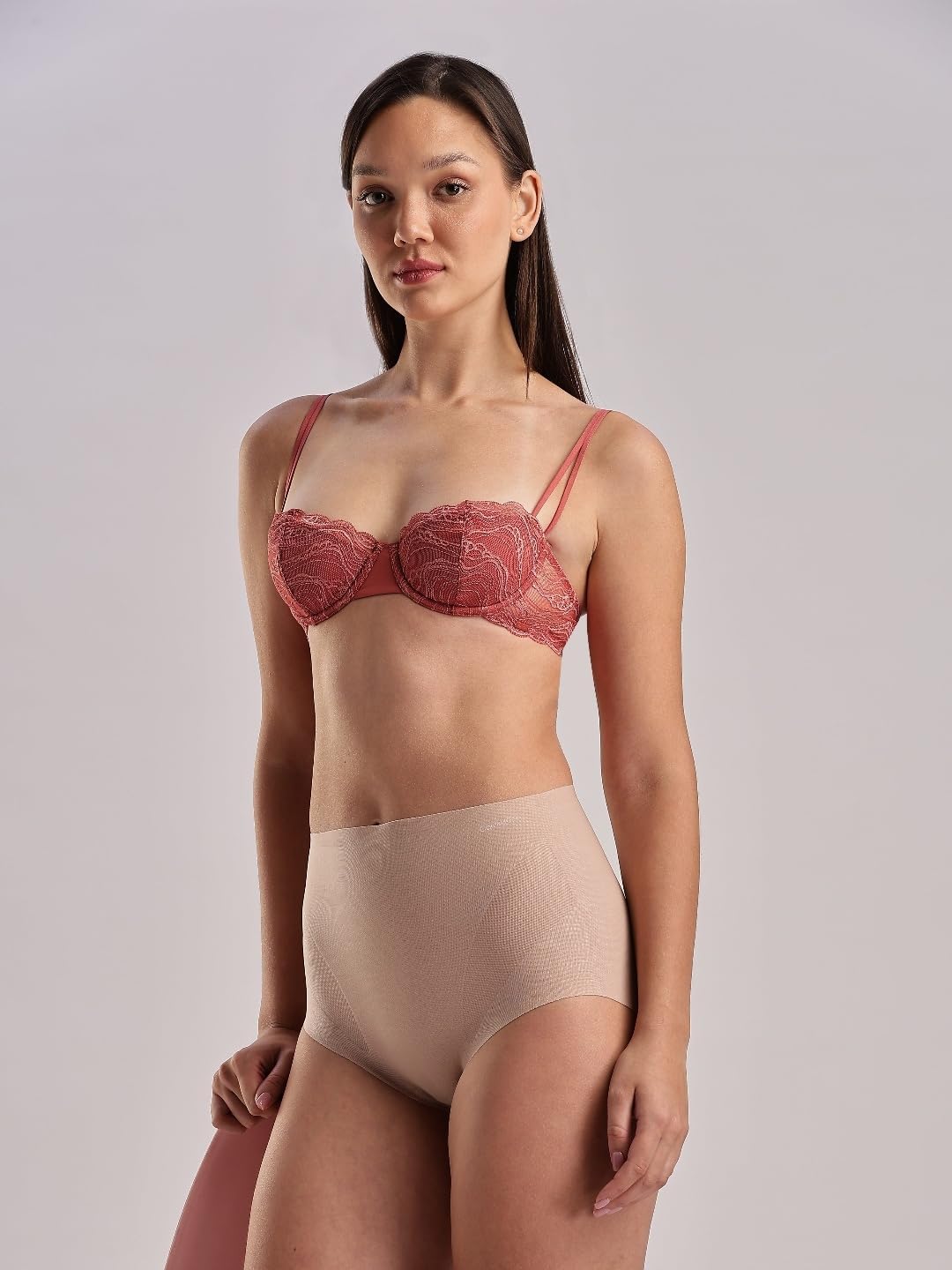 Calvin Klein Women's Shapewear Stay-put Mesh High-waist Brief Panty