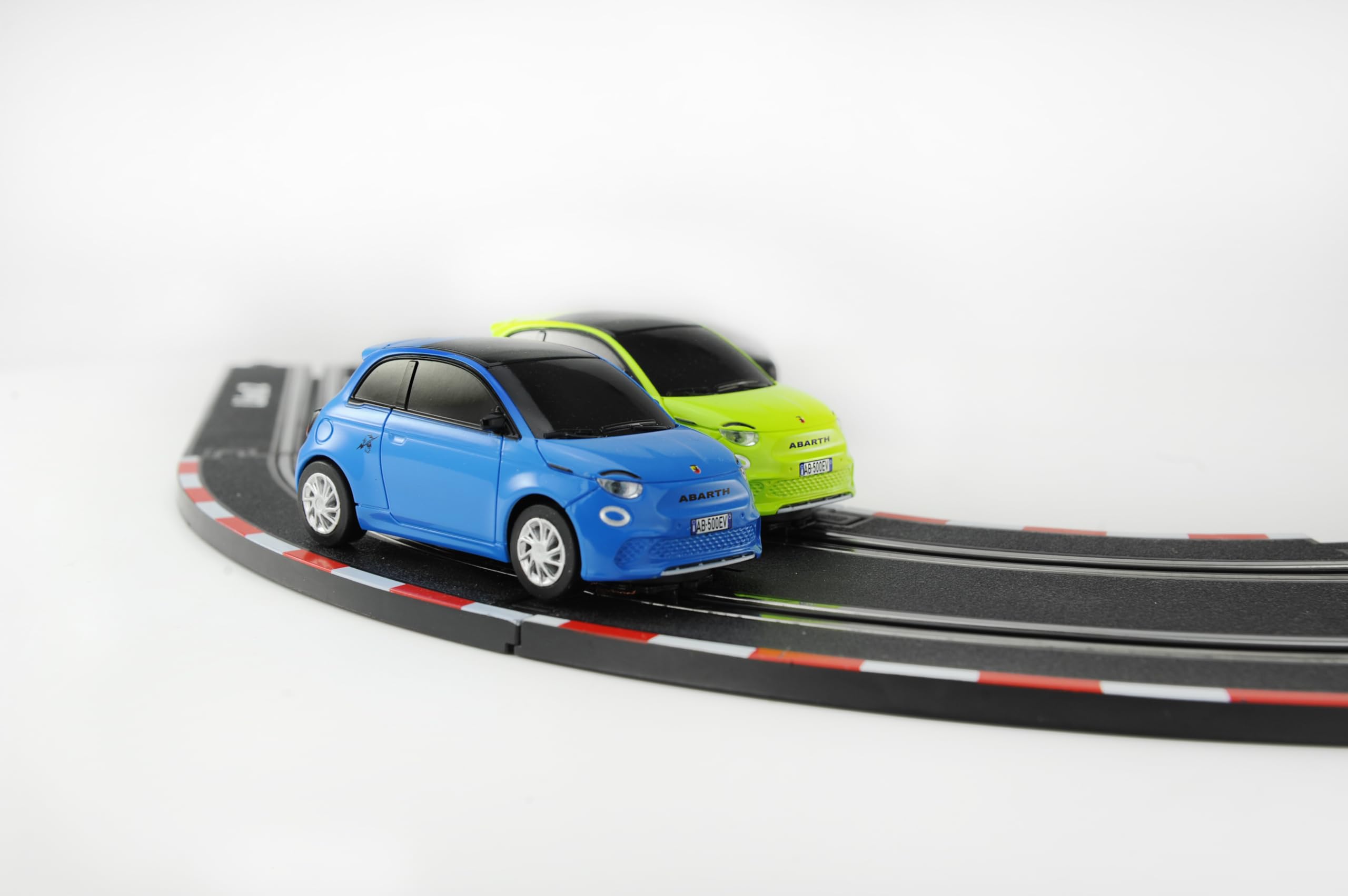 Pista Macchinine Telecomandate Pista Elettrica con 2 Slot Car Grande Semi- Professionale Adulti e Bambini 2,6 Metri, 4 in 1 con Telecomando