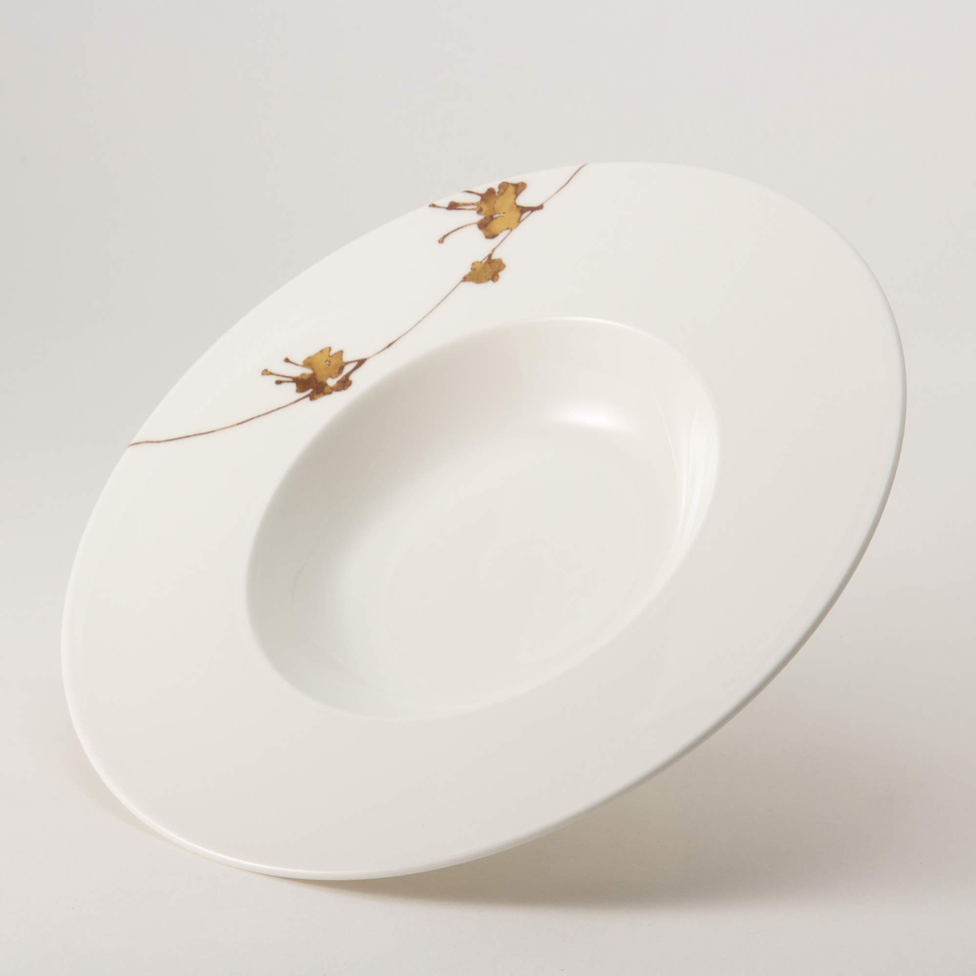 Narumi 51696-5239 Soup Plate, Gold Plants, 9.8 inches (25 cm), Gold, Stylish, Pasta Plate, Rim Plate, Made in Japan