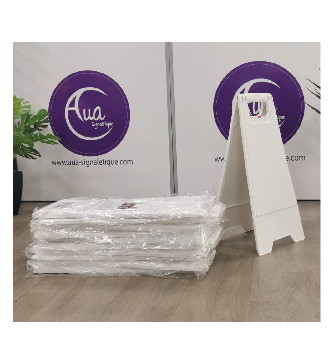 Aua Signaletique - 1 Carton de 10 Chevalets Signalisation Vierge sans Marquage - Poids 1 kg en Plastique Blanc