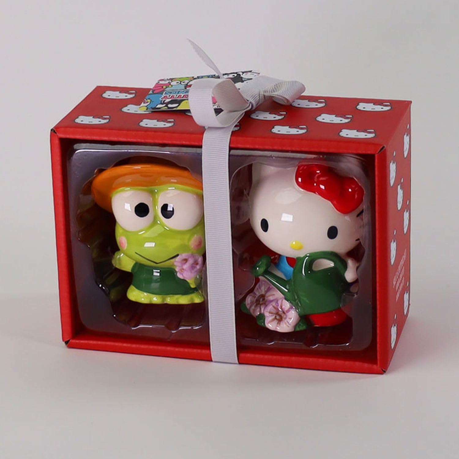 Amazon.com: Hello Kitty and Keroppi Salt and Pepper Set, 5.25