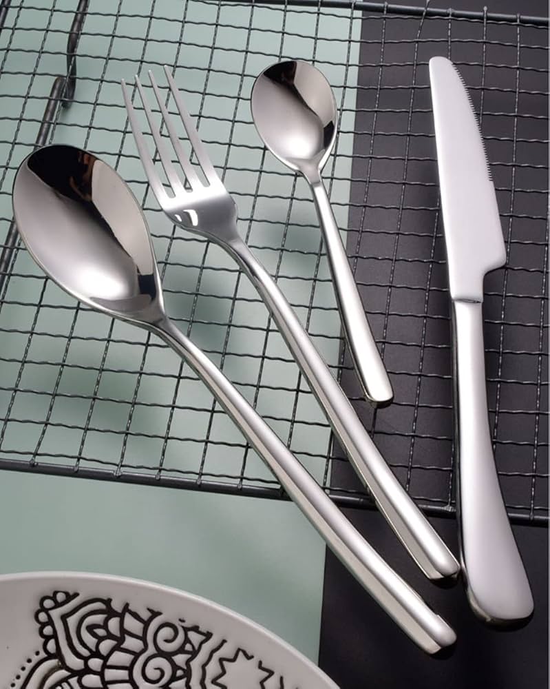 シルバー製スプーンとナイフセット Amazon｜6人用モダンなシルバーウェアセット 繊細な18/10