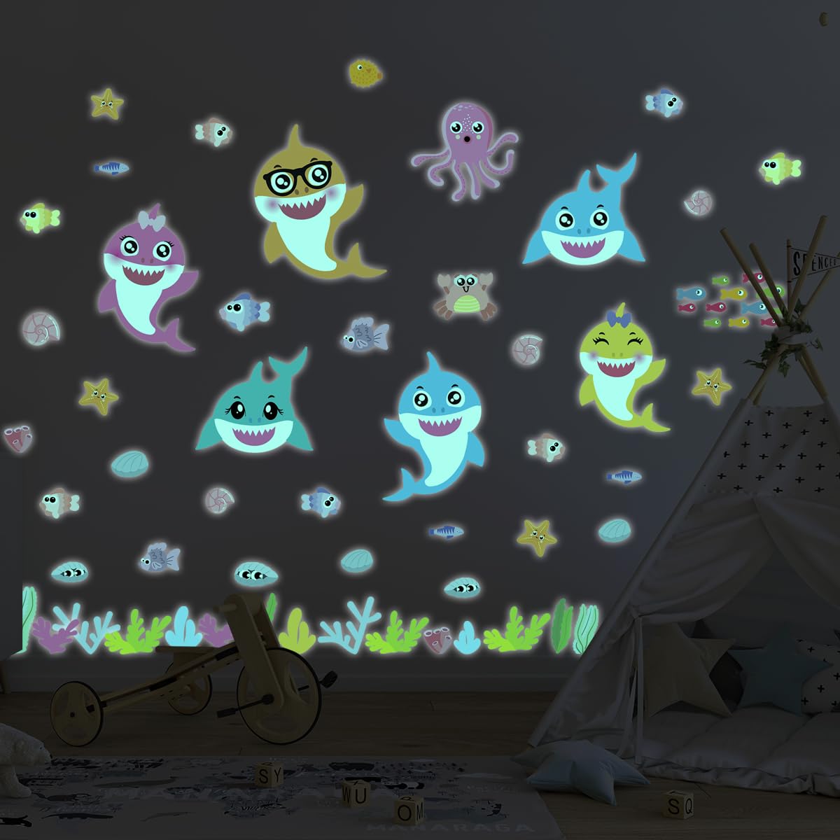 Ambiance Sticker Świecąca fosforyzująca naklejka ścienna dla dzieci fluorescencyjne zwierzęta morskie - H65 x Dł. 50 cm