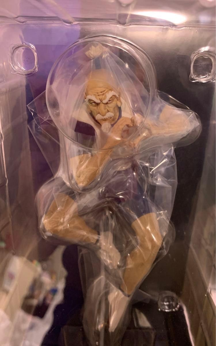 HUNTER HUNTER ネテロフィギュア Amazon | figurama ハンター×ハンター メルエムvsネテロ会長 16