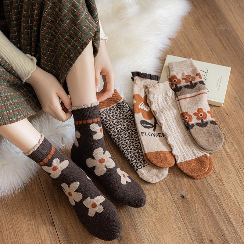 5/10 Pairs Wool Socks for Women Thick Knit Cozy Vintage Cute Animal Floral Crew Socks3