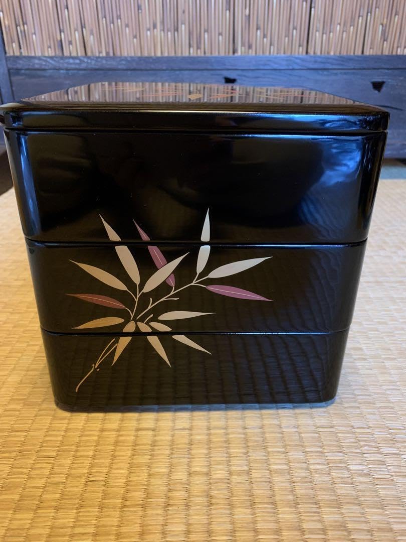 Amazon.co.jp: 三段重箱 笹本金蒔絵 越前塗り : ホーム＆キッチン