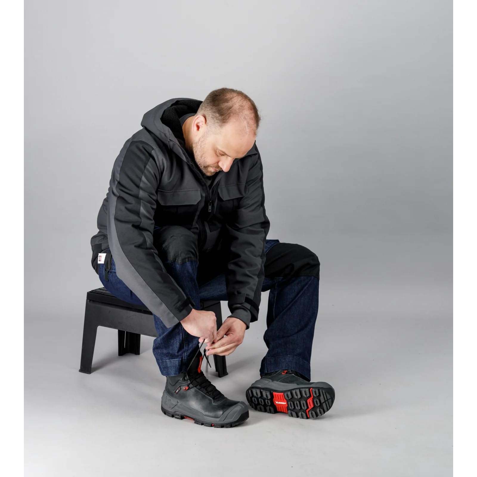 WÜRTH MODYF Sicherheitsstiefel Cronos HIGH S7S für Herren und Damen in Schwarz - wasserdichter Arbeitsstiefel mit Zehenschutzkappe aus Fiberglas - in den Größen 36-49