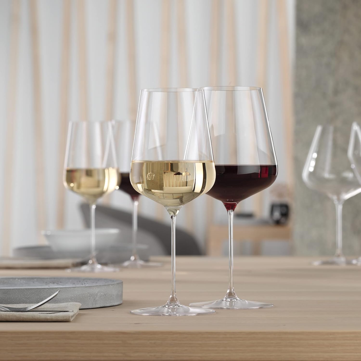 Spiegelau Definition Universal Big Wine Glasses, European Made Crystal Drinking Glass Set for White and Red Wines, Dinner, Birthday Party, Glassware, Home Bar Accessories, 538.6 g, Set of 4