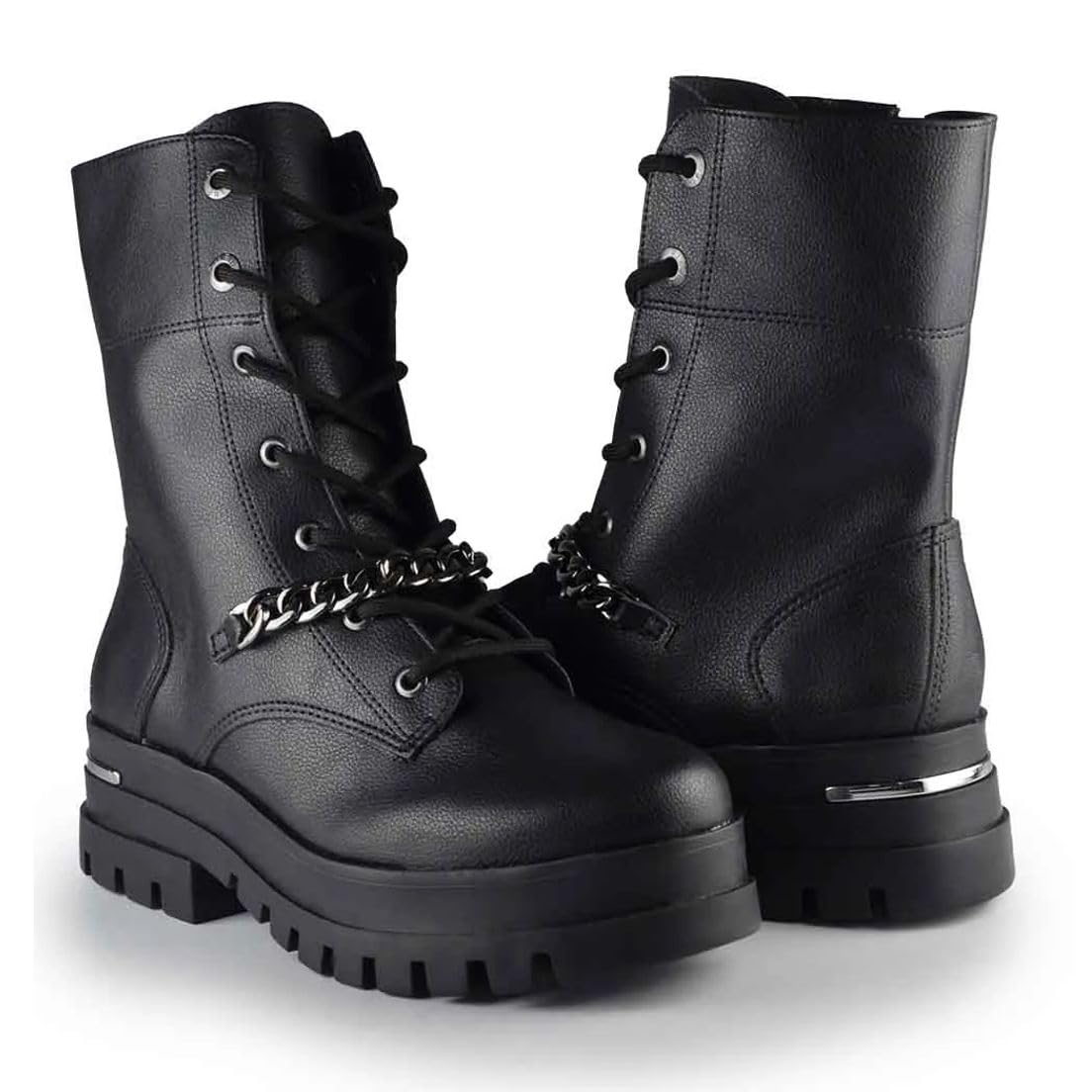 Bota Coturno Feminino Tratorado Com Corrente Preto Via Marte (Preto, BR, Adulto, Numérico, 38) em promoção! Veja a oferta e mais achadinhos de Botas 6 Hoje é o melhor dia para comprar Bota Coturno Feminino Tratorado Com Corrente Preto Via Marte (Preto, BR, Adulto, Numérico, 38) com aquele preço maroto! Promoção! Aproveite a oferta! 6