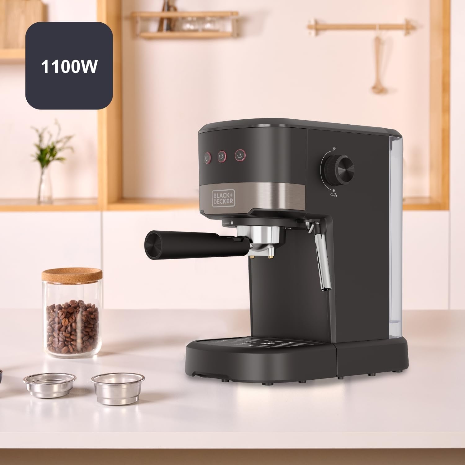 BLACK+DECKER – Macchina da Caffè Espresso Compatta BXCO1100E | 1100W | 20 Bar di Pressione | 3 Funzioni | Vaporizzatore Integrato | Serbatoio Estraibile da 1,4 L | Per Caffè Macinato