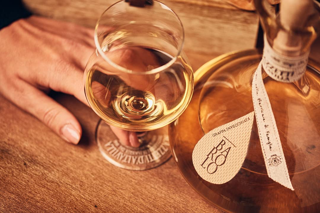 Mazzetti d'Altavilla Decantatore Grappa di Barolo Invecchiata - 700 ml