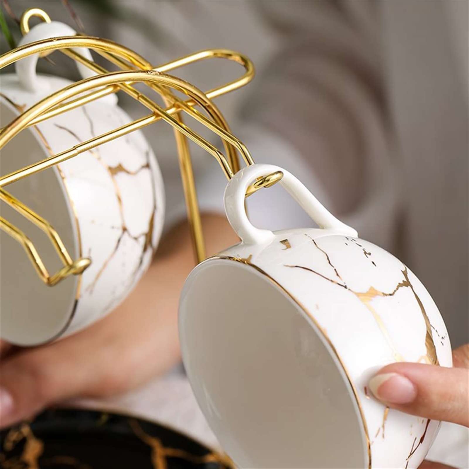 LUCBEI Supporto Tazza da caffè Portabicchieri in Metallo Porta Tazza con 6 Ganci Domestici Cucina Tazza da Tavolo Tazza da Tavolo Supporto per Tazza da caffè