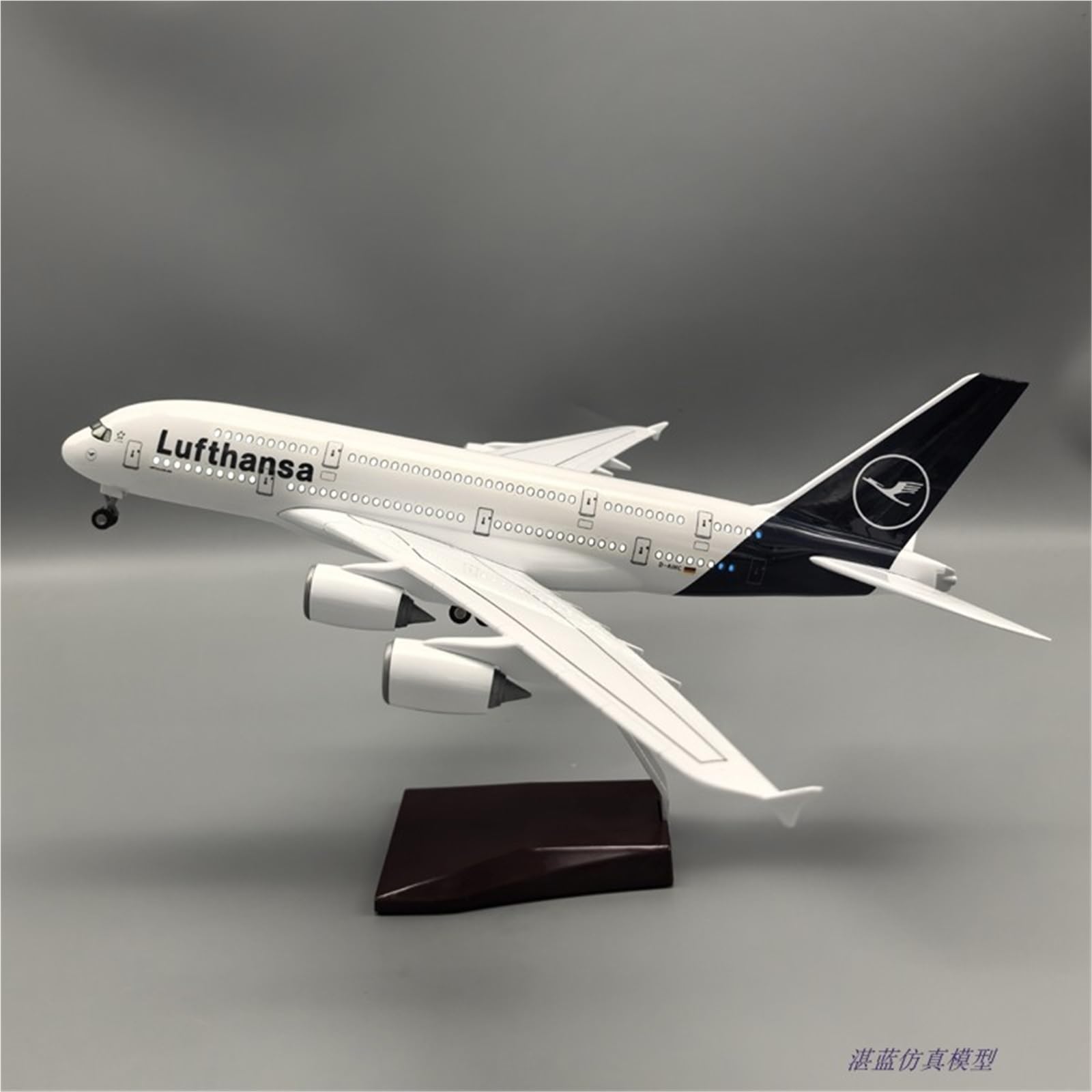 Modello Ridotto Aereo Aereo in Metallo Pressofuso da 36 Cm, Scala 1:200, for Lufthansa, Modello di Aereo Passeggeri for Airbus A380 con Ruote Aerei Modellini in Scala(No Light)