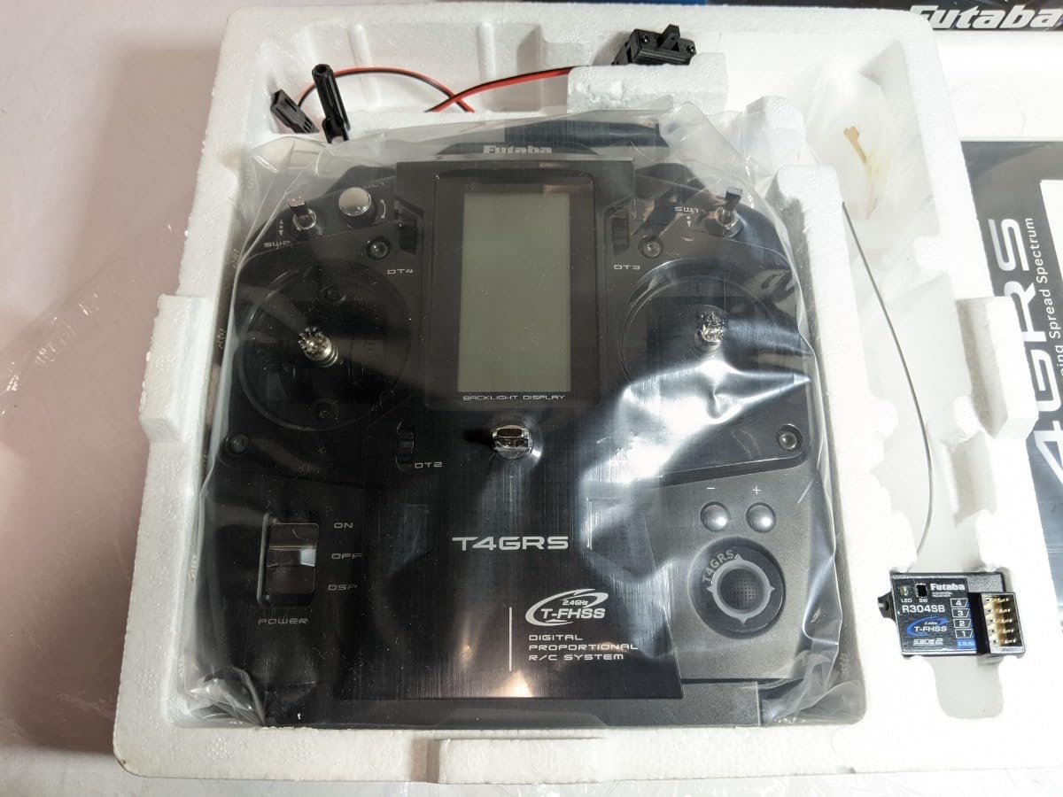 Amazon.co.jp: Futaba 4GRS 2.4GHz 2 Stick R304SB TFHSS
