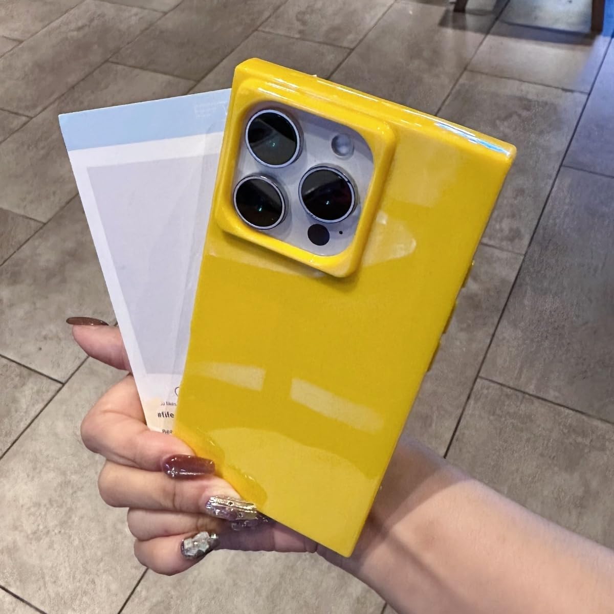 Coque silicone souple iPhone 14 Pro Max transparente rectangulaire protection gel jaune - 6