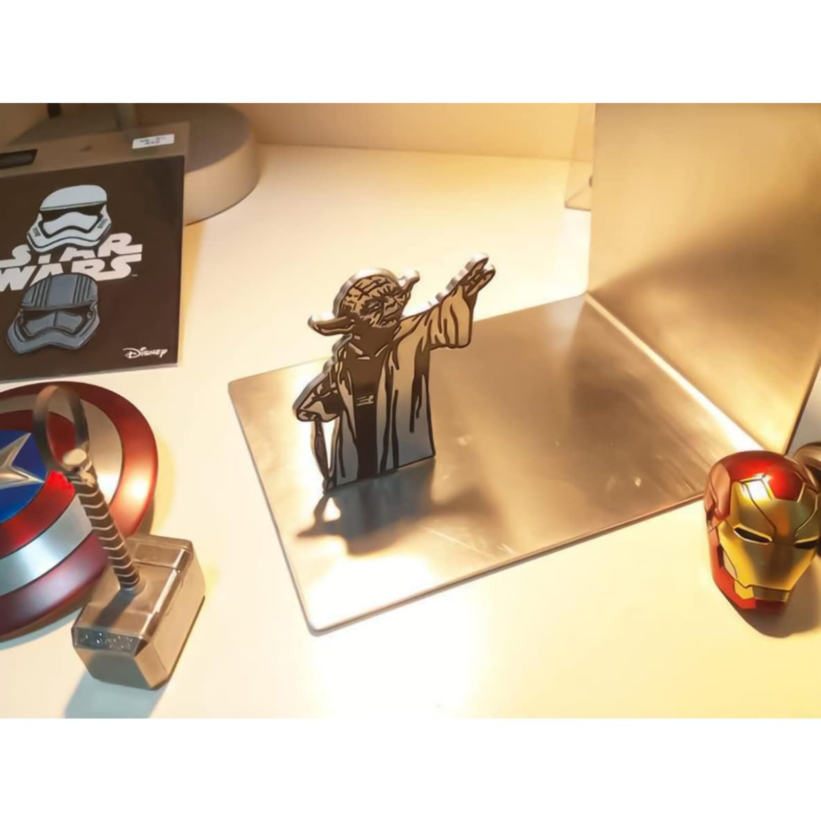 本立て　ブックエンド　ヨーダ　スターウォーズ Amazon.co.jp: GuoShuang クールオフィスアクセサリー メタル