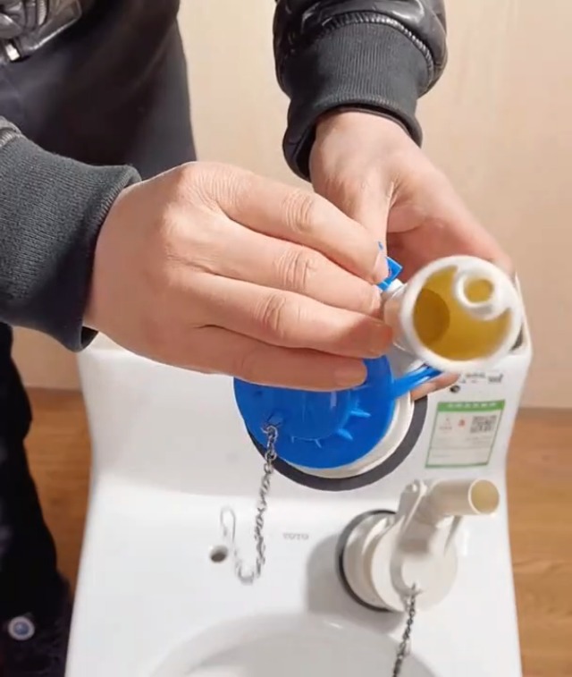Valvola Di Scarico WC Universale 3 Pollici Con Flapper - Everbilt Regolabile, Nuova
