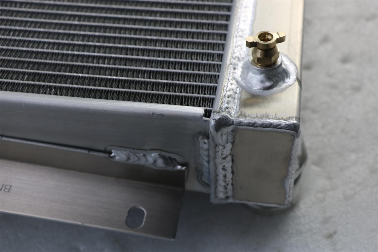 5100 4 Row Core Aluminum Radiator Compatible with Chevy Pickup Truck at/MT US C/K/3100/3600/3700/3800/3900 1949-1954 1953 1952 1951 1950