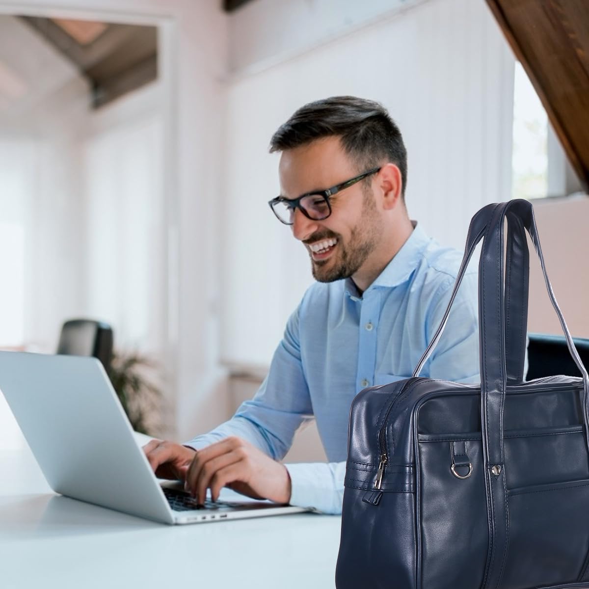 Yardwe Borsa Tracolla in Pu per Laptop Grande Capacità, Leggera e Portatile, Design Moderno Semplice per Ufficio e Uso Quotidiano
