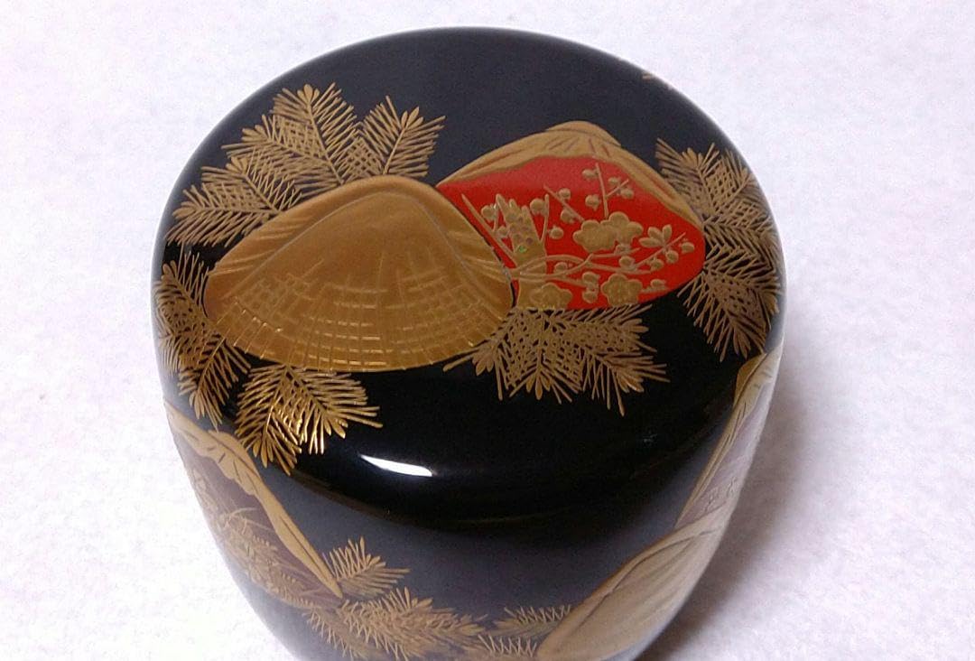 Amazon.co.jp: 前端 春斎 海松貝蒔絵 黒大棗 共箱 山中塗 雅峰 ミル貝 