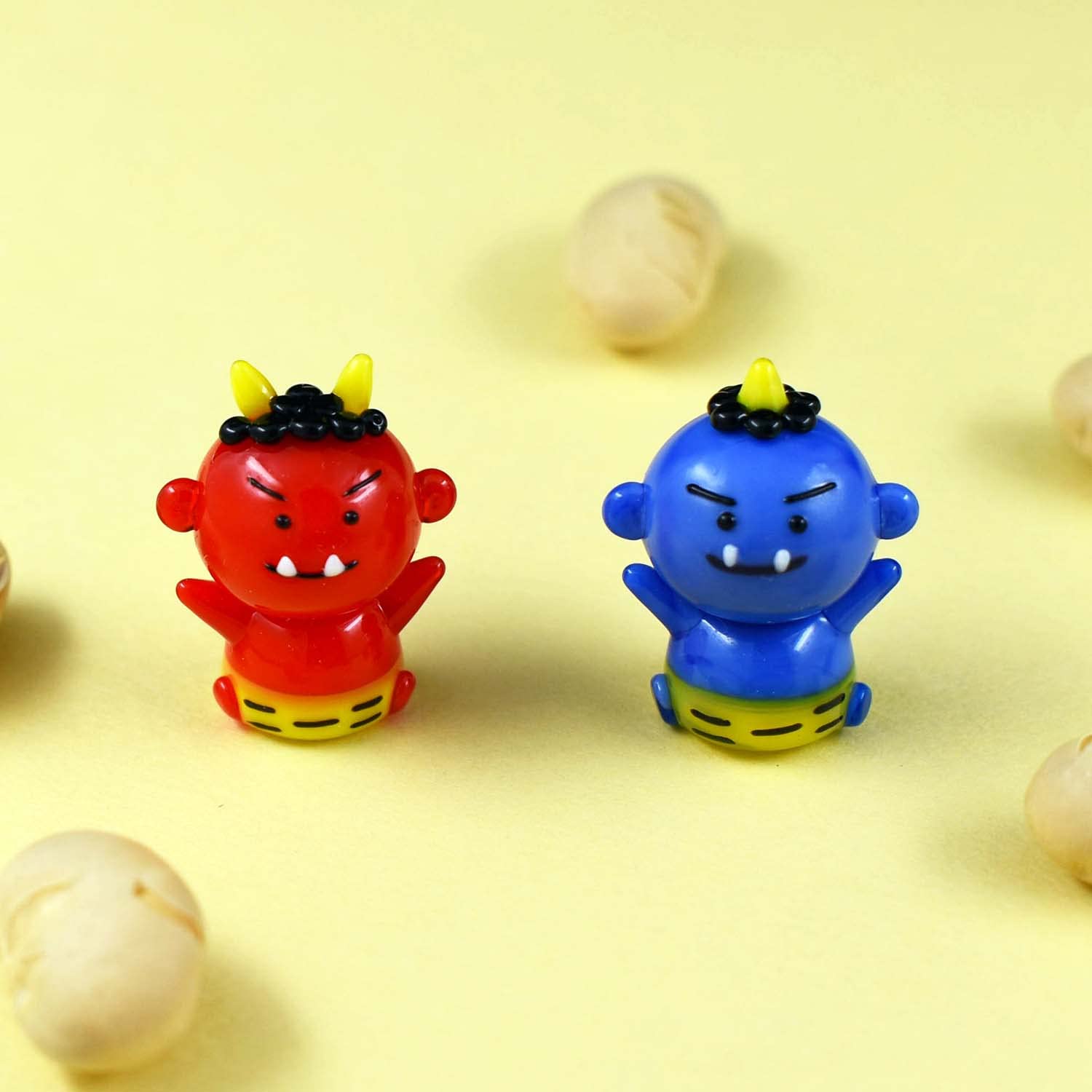 Amazon.co.jp: フォーカート かわいい手作り ｶﾞﾗｽ細工 赤鬼 : ホーム