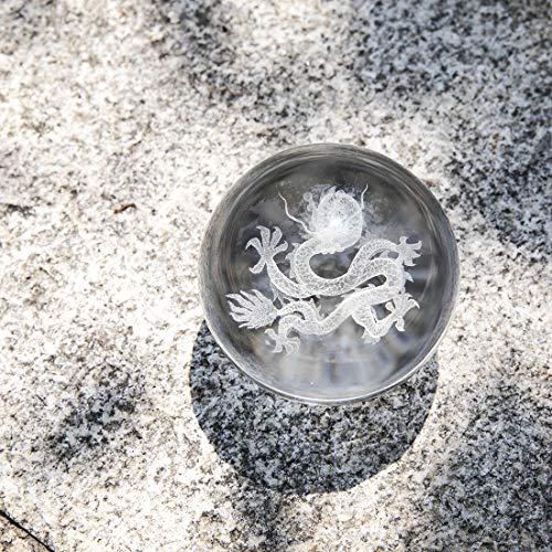 3D Inner Carving Drache Kristallkugel Feng Shui Kristall-Glas-Globus Briefbeschwerer mit Holzständer für Heimdekoration von HDCRYSTALGIFTS