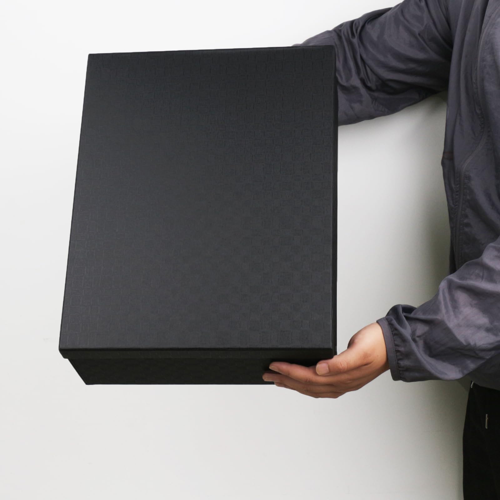 YINUOYOUJIA Large Gift Box 16.5x13x5.5 inches,Black Gift Boxes with Lids for Presents,Birthday,Valentine's Day,Mother's Day,Christmas,Anniversary