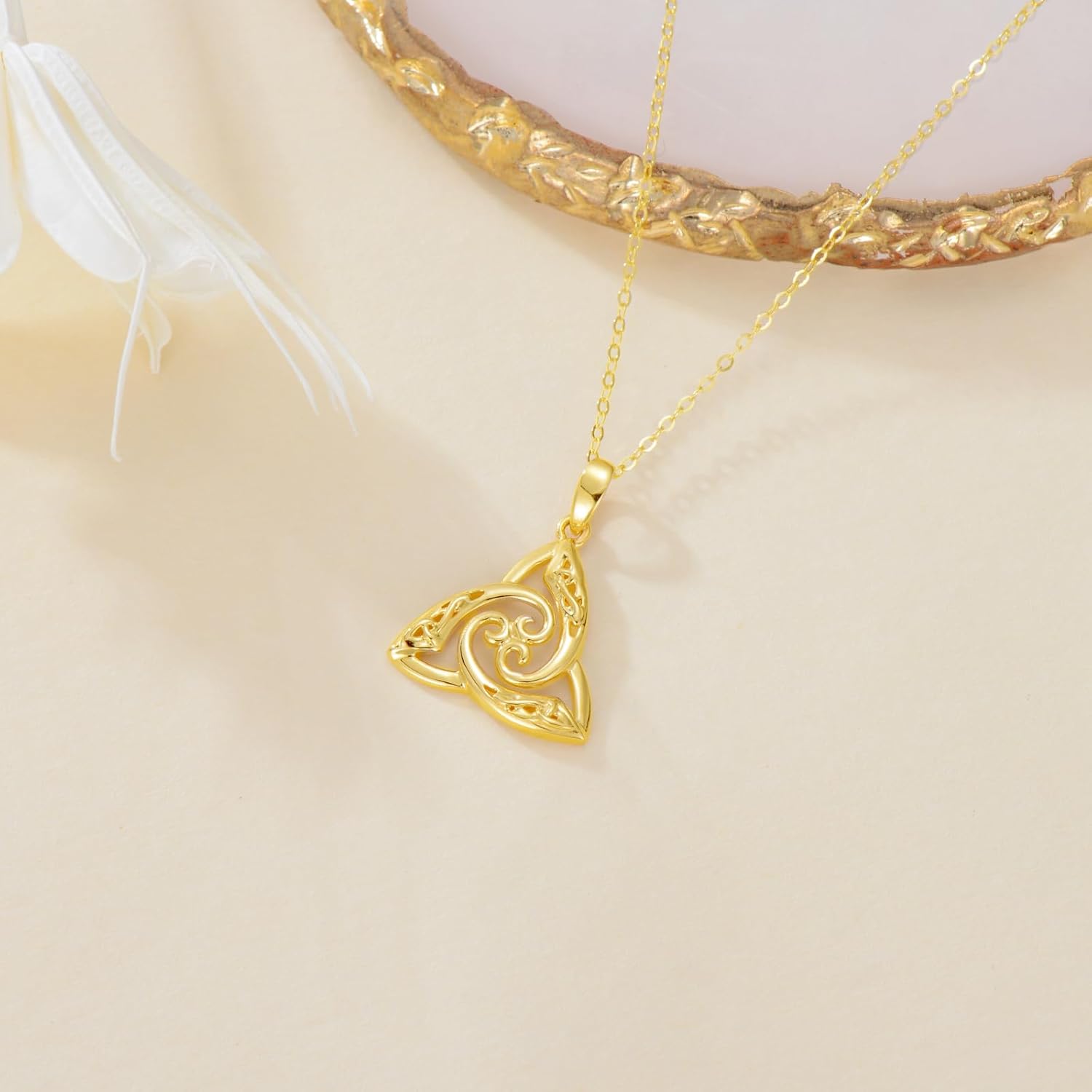 SISGEM Solid 14K Gold Celtic Knot Necklace for Women,Real Gold Irish Trinity Celtic Knot Pendant Necklaces Good Luck Jewelry Gifts for Mom Wife Christmas Birthday,16+2 Inch - Image 5