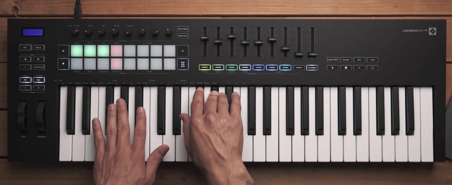 Novation Launchkey 61 [MK3] MIDI Keyboard Controller — Seamless
