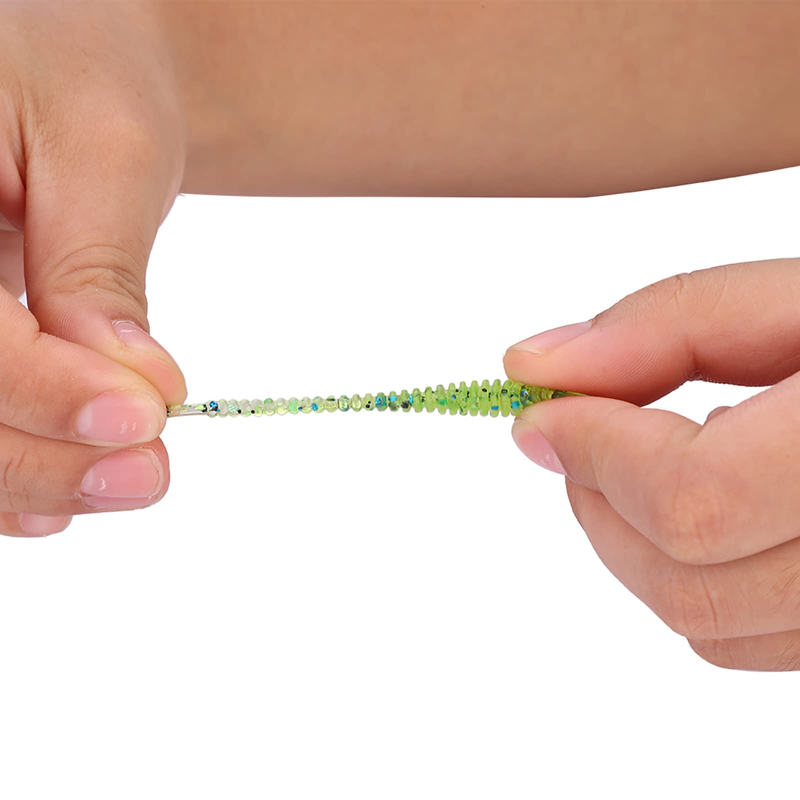 50PCS 5cm Señuelos de Pesca de plástico Blando Cebos de Larva de Cola en T Accesorios para Aparejos de Pesca para Pesca en Agua Dulce y Salada Acción de natación