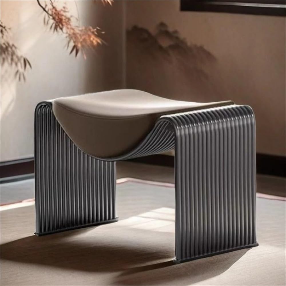 Tabouret d'entrée en métal et cuir avec meuble à chaussures intégré