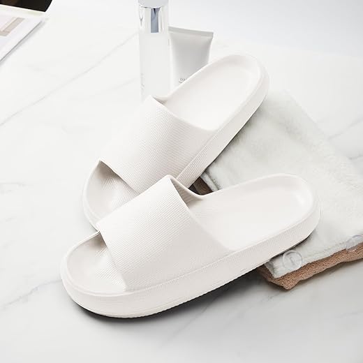 Sandálias Cloud Slides para mulheres e homens, chinelos de chuveiro, chinelos internos e externos