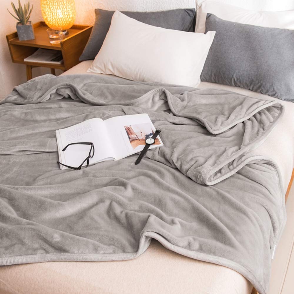 Couvertures chaudes personne dortoir pour lutter contre le froid hivernal