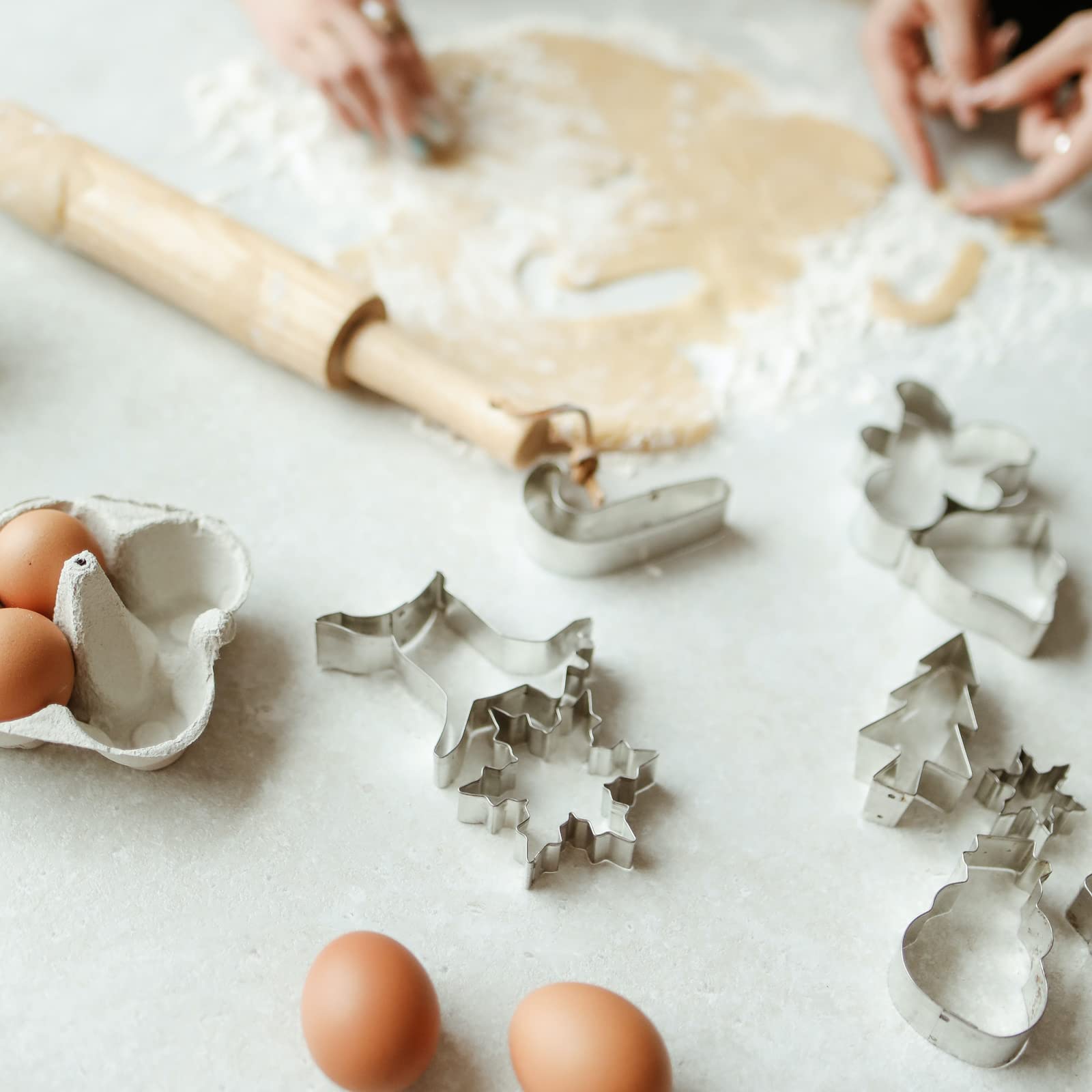 Set Di 8 Formine Per Biscotti Di Natale In Silicone, Stampini 3D Pressabili Con Forme Festive (omino Di Pan Di Zenzero, Renna, Ecc.)