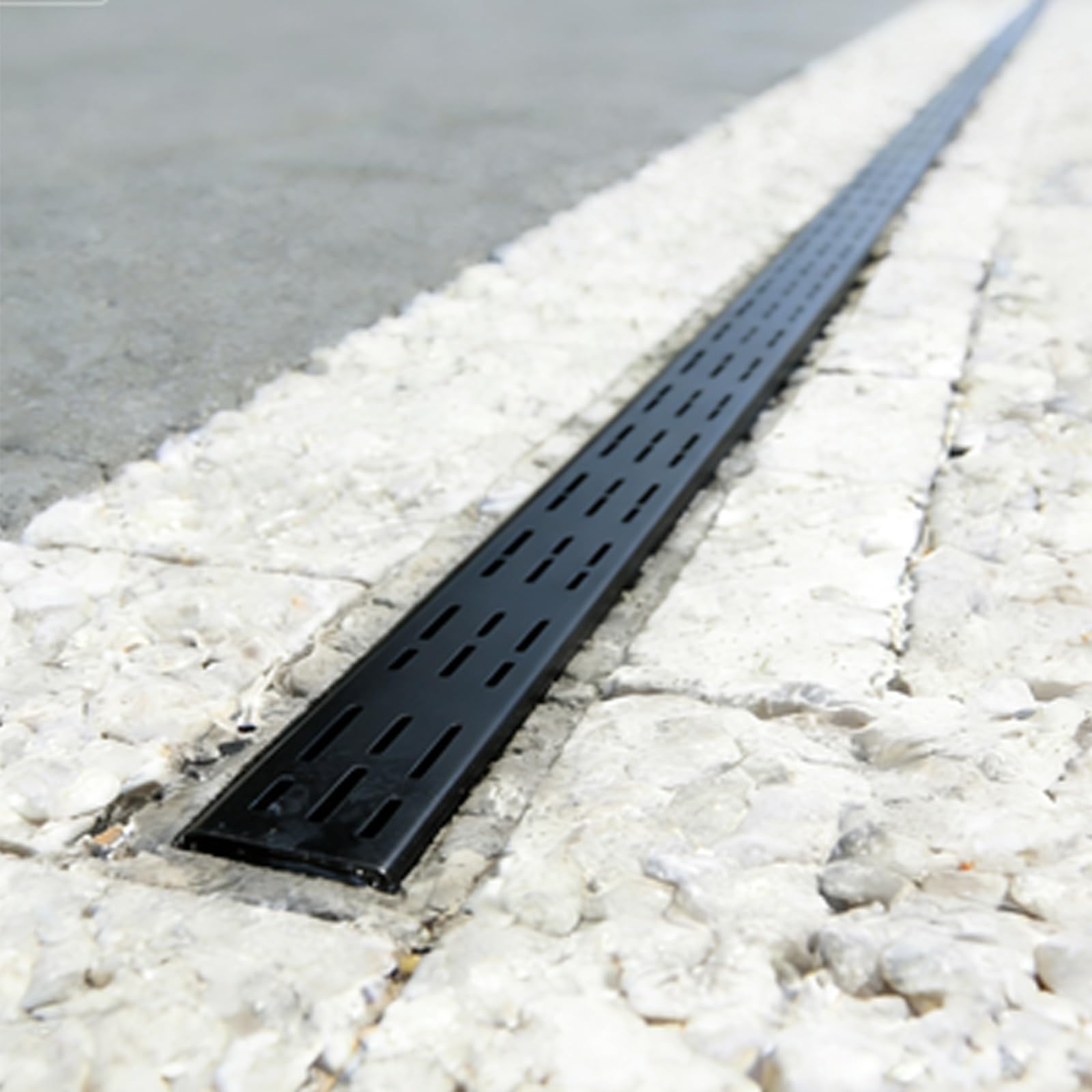 GLDYTVF 2-Inch Drainage Channel Kit with Grate - 1.5m (4.9ft) Black Drainage System for Garden Foundation Waterproofing Patios and Basements