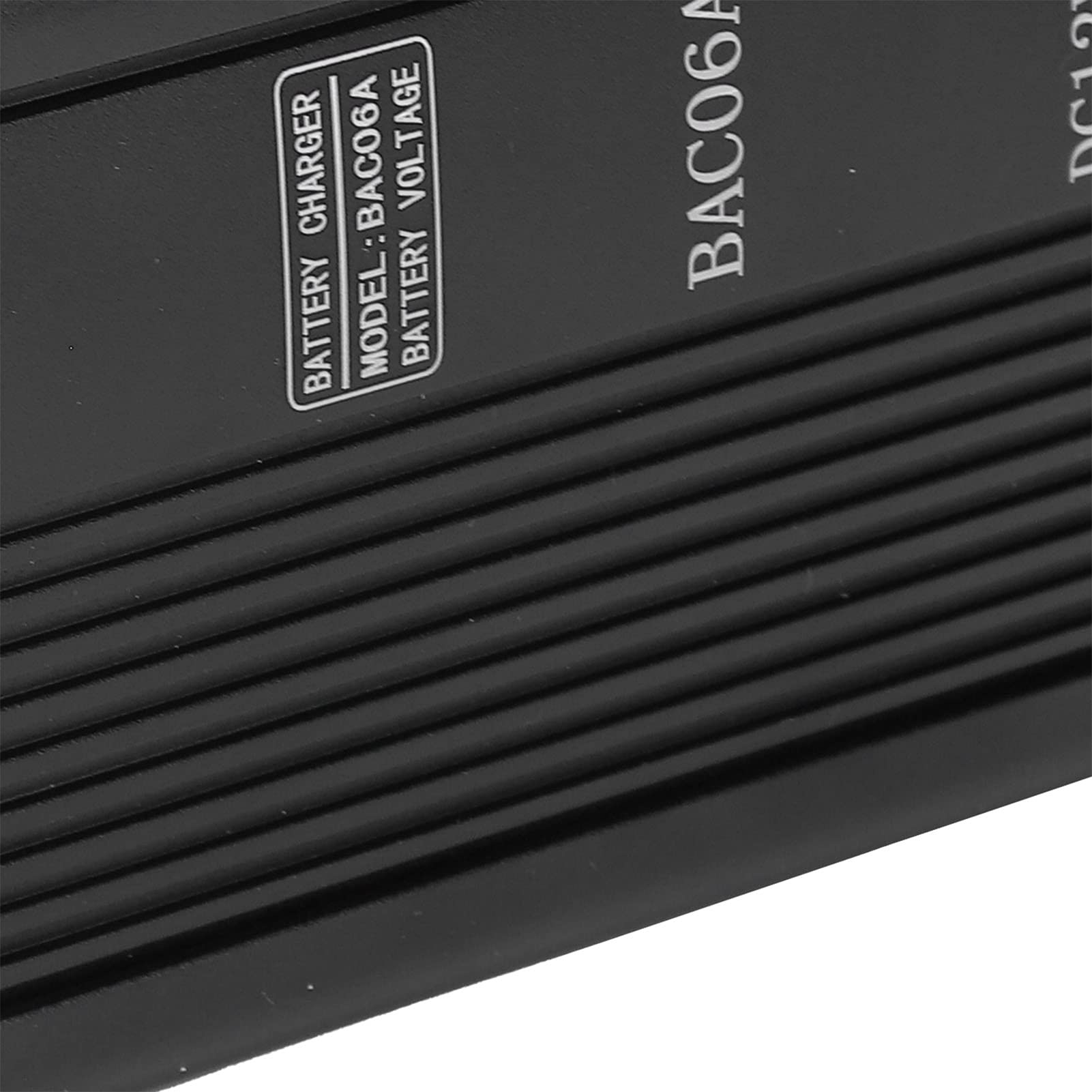Chargeur Automatique de Batterie, Groupe électrogène Alliage d'aluminium sans Danger pour la Batterie pour Groupes électrogènes automatiques(DC12V6A, Transl)