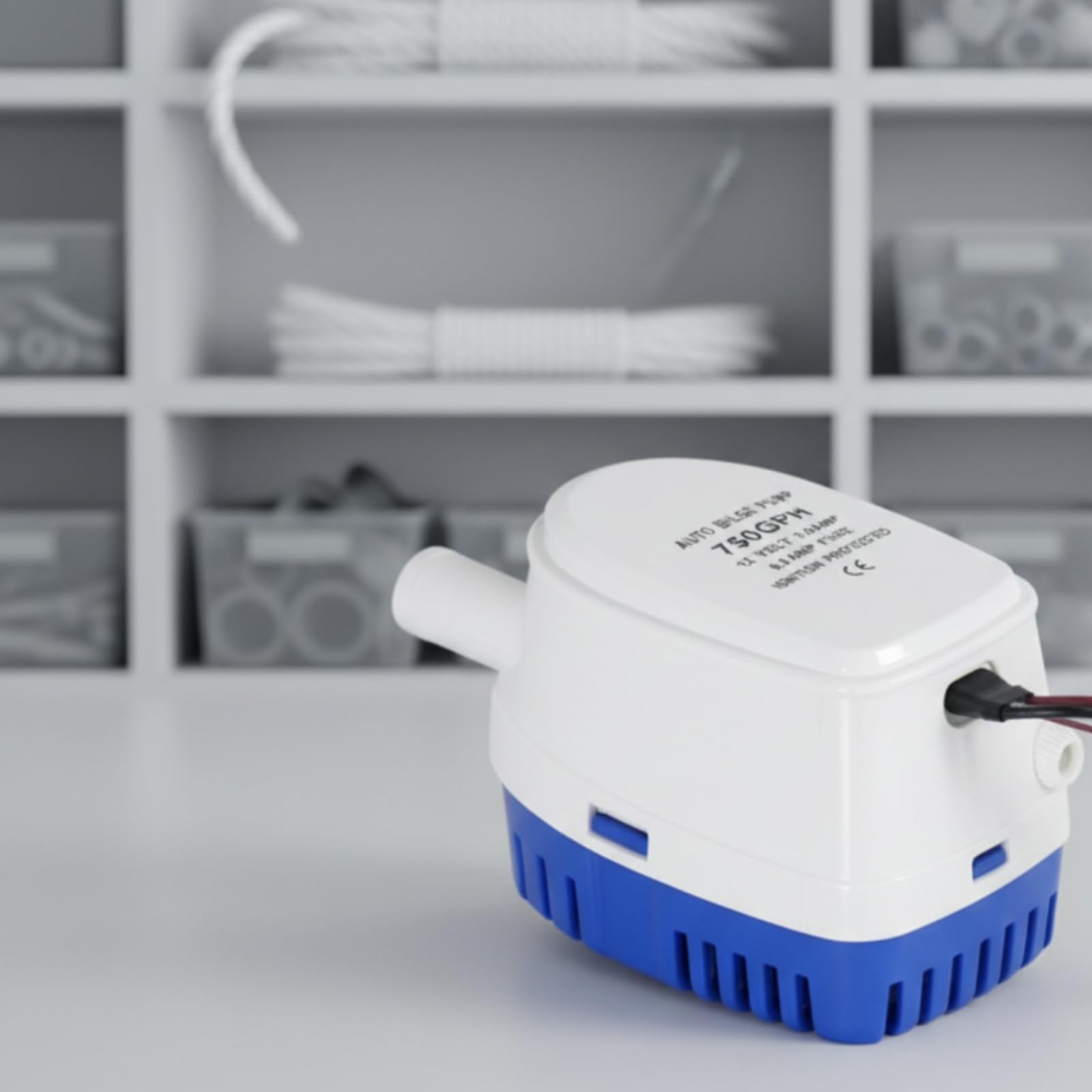Pompa Sentina Automatica Marina Scarico Acqua Corpo Rettangolare con Uscita Laterale Protezione Detriti in Plastica Adatta a Barche Piccole Gommoni Scomparti Bassi, 12V 1100