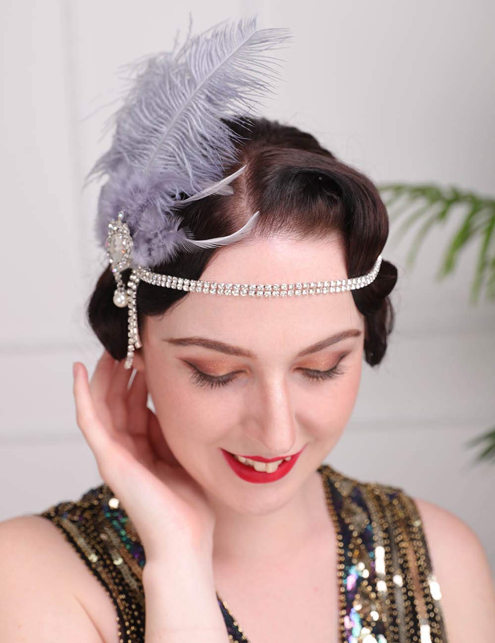 Anglacesmade 1920s Flapper Feather Headband Gray Crystal Head Chain Great Gatsby Headpiece Vintage Roaring 20s Hair Accessories for Women and Girls - Image 2
