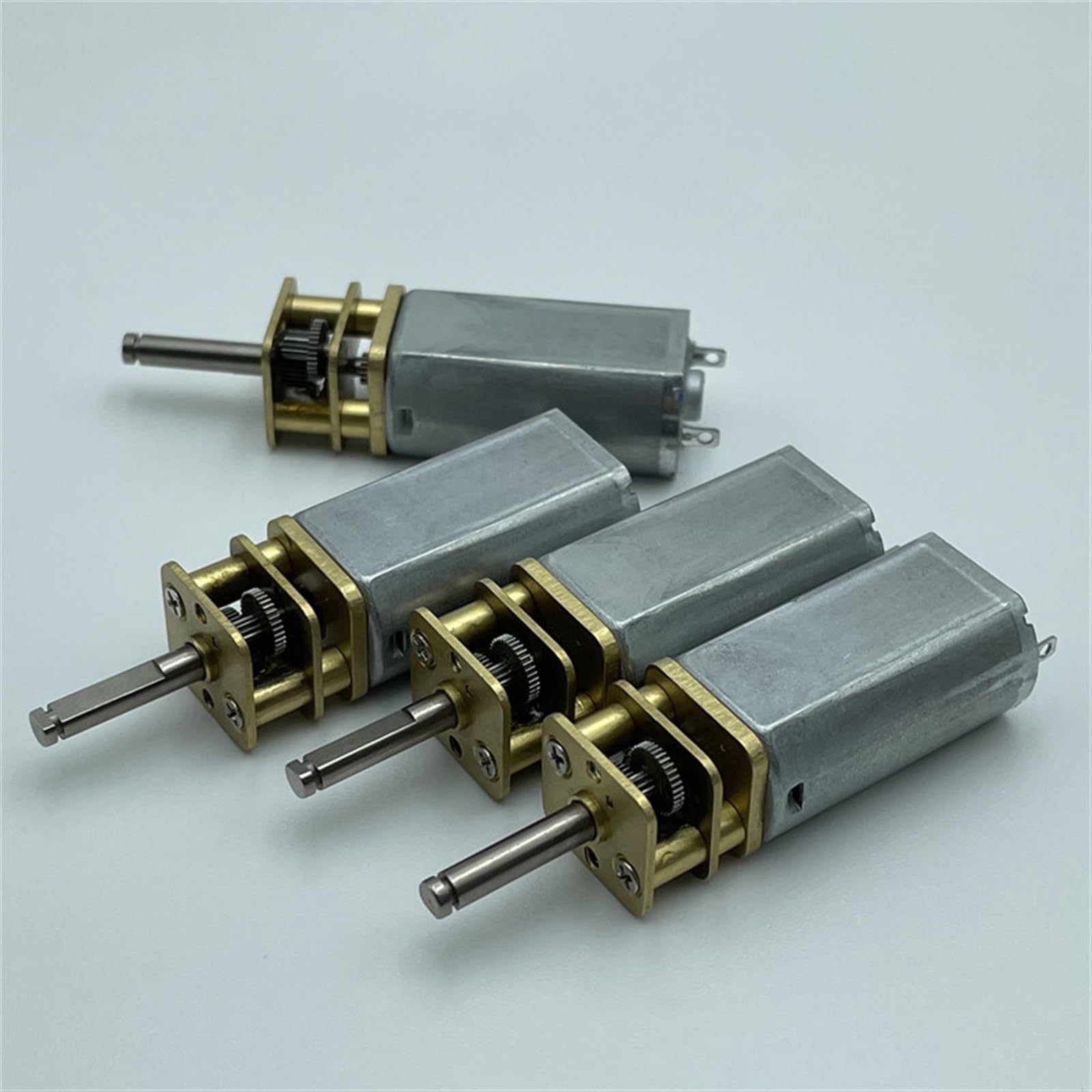 Mini 13mm 050 Motoriduttore Full Metal Riduttore Riduttore DC 3V 5V 6V 7.4V 140RPM 1 Pz